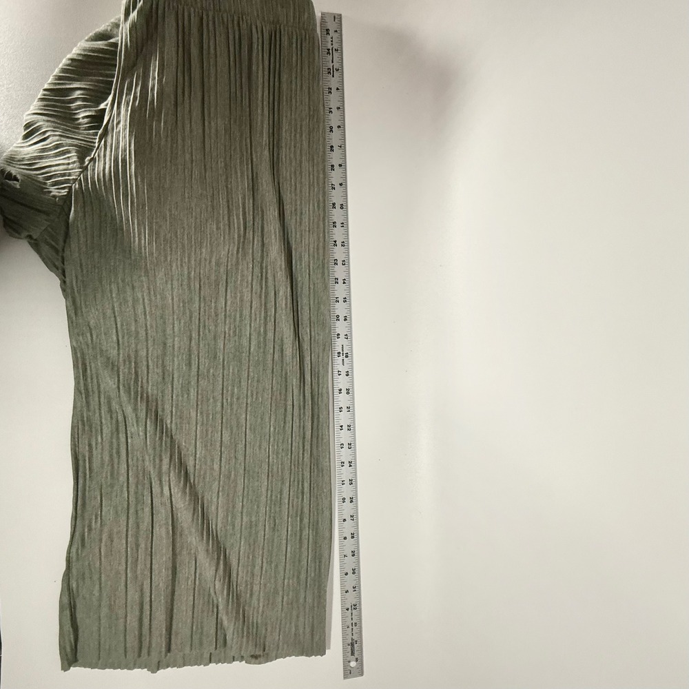 J Jill Pure Jill Pleated Top and Wide Leg Matching Set Sage Green Large Petite - Picture 9 of 12